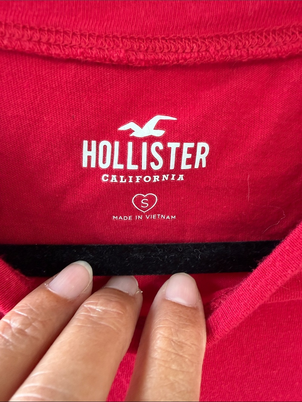 Hollister Olive Green & Red Twist-Front Short Sleeve Tees Bundle Size Small - Picture 6 of 11